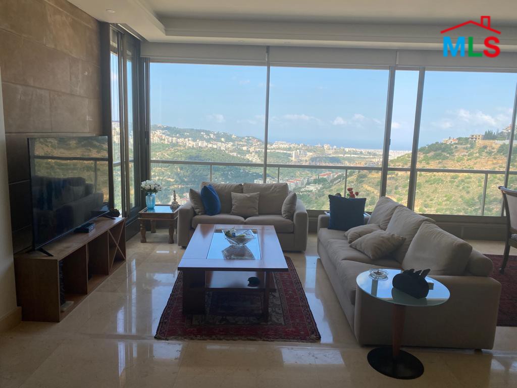 High-end Furnished Duplex with Terrace for Rent in Monteverde