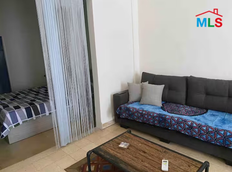 Nice 2-Bedroom Apartment For Sale in Achrafieh, Geitawi