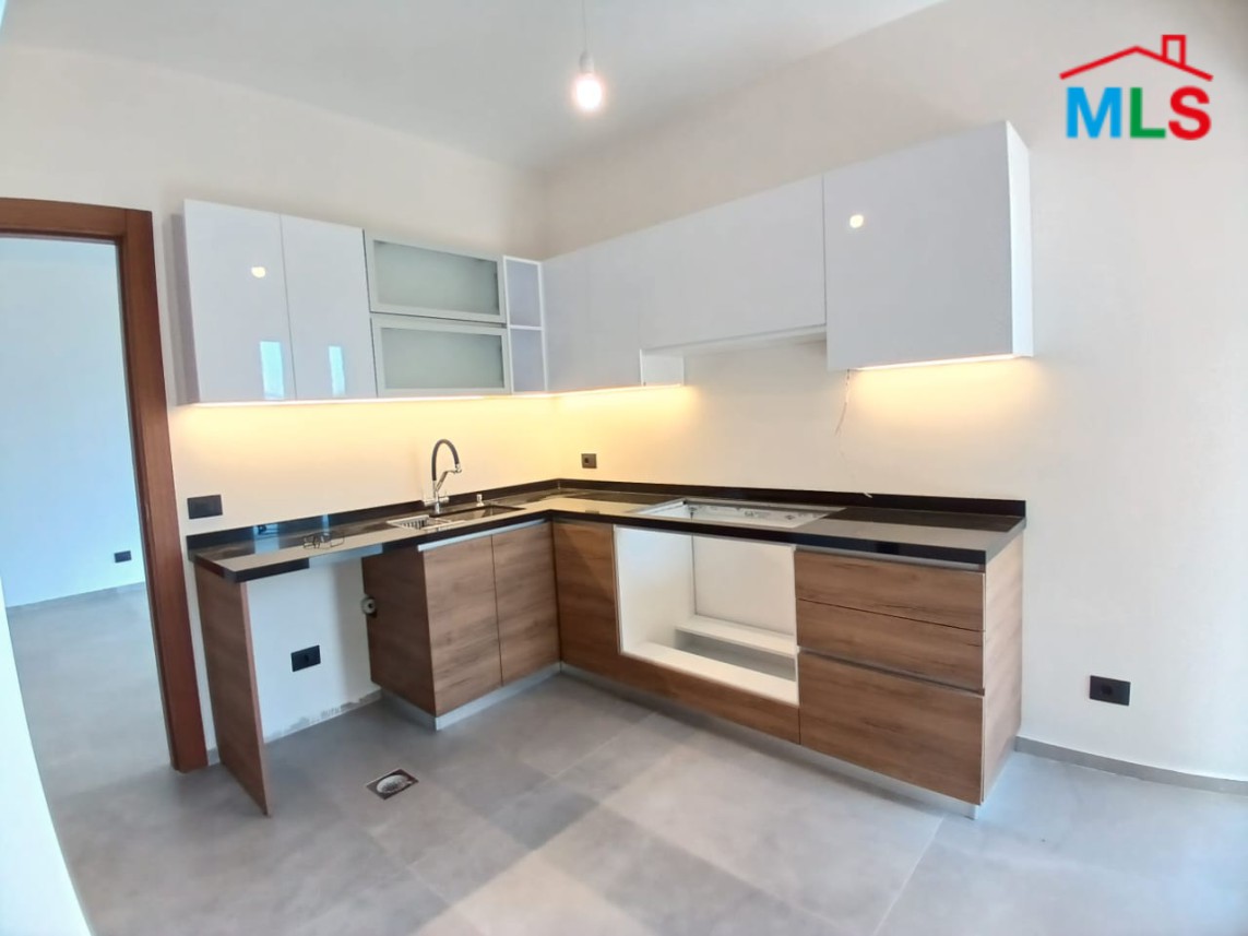 High-End Apartment with Sea and Mountain View For Sale in Roumie