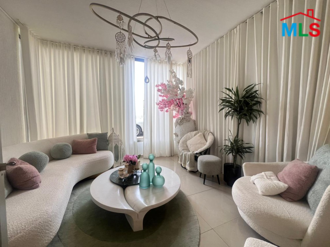 Exclusive! Beautifully Designed One Bedroom Apartment For Sale in Mansourieh