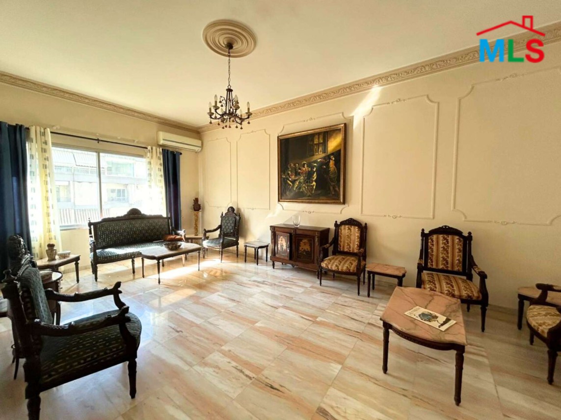 3-Bedroom Apartment For Sale in Sakiet El Janzir, Ras Beirut