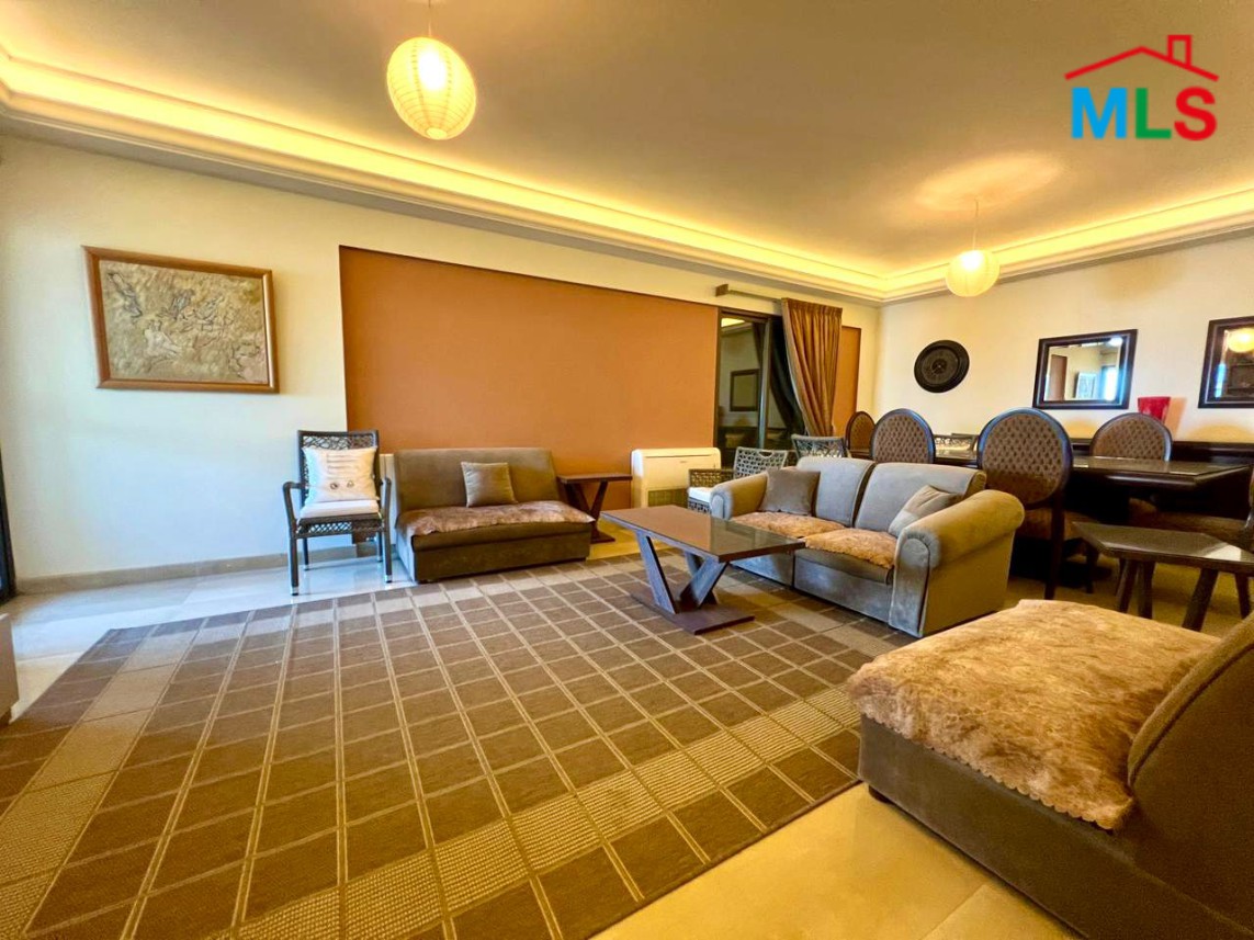 Bright Apartment For Sale in Achrafieh, Geitawi