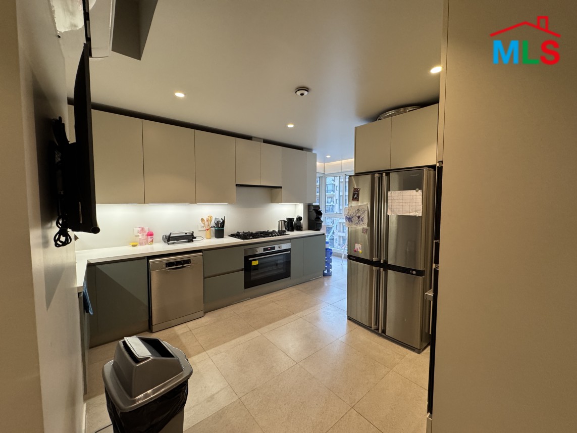 High-End Furnished Apartment For Sale in Hamra, Ras Beirut