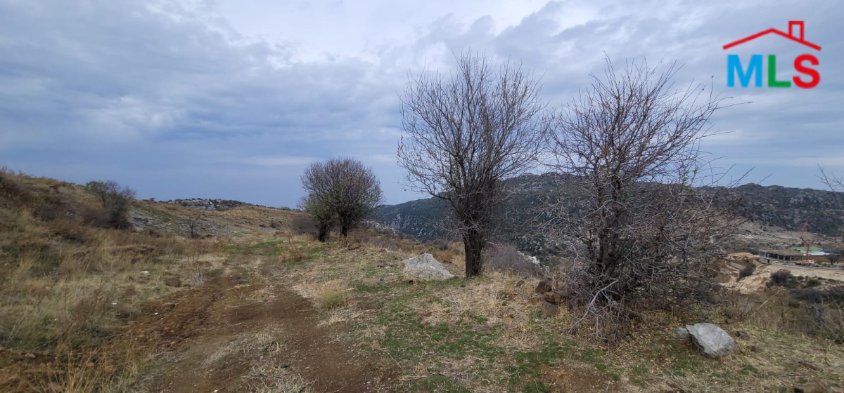 A 1040 SQM Land For Sale in Calm Area Of Mayrouba
