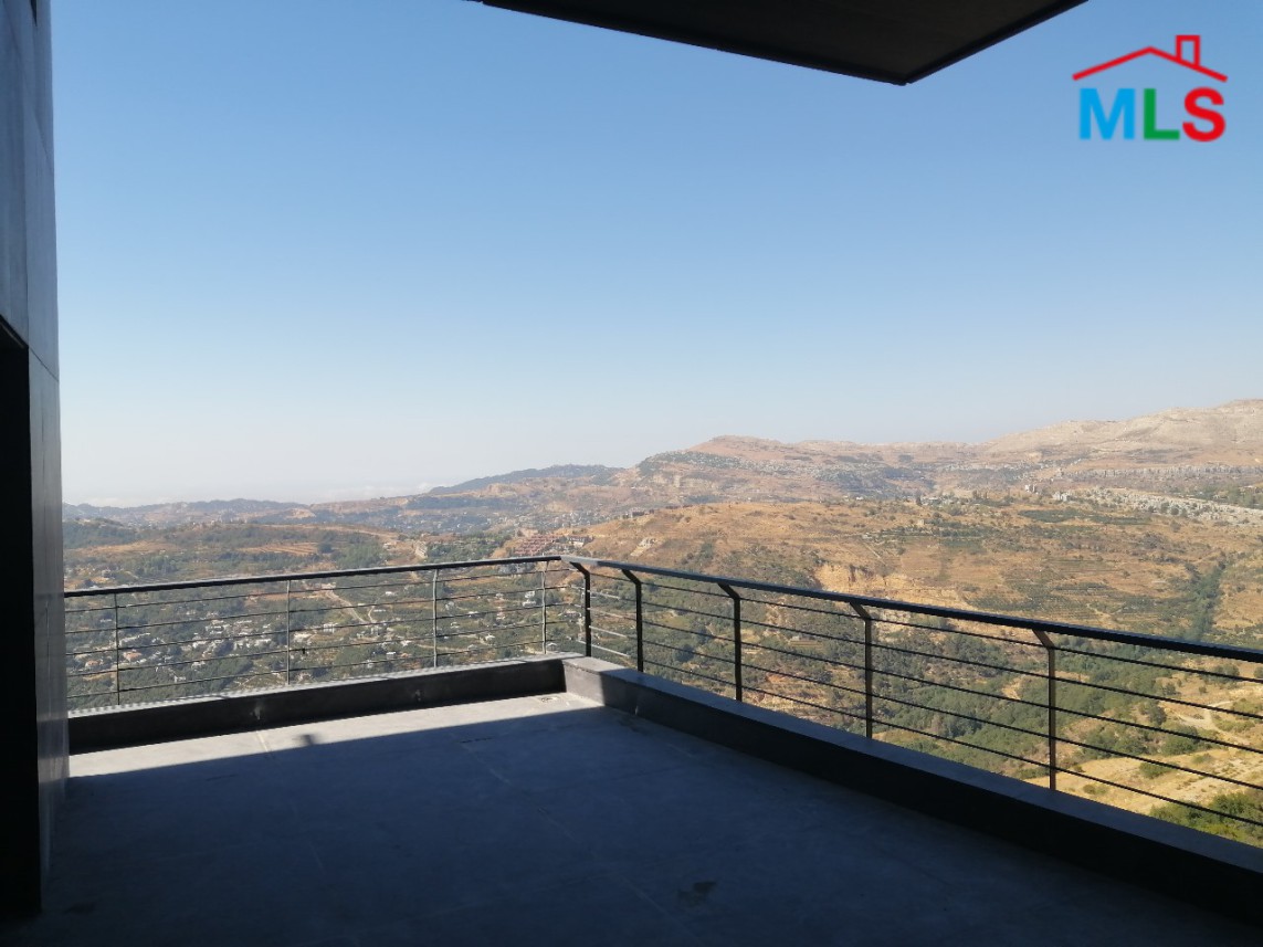 160 SQM Duplex Chalet For Sale In Fakra Club