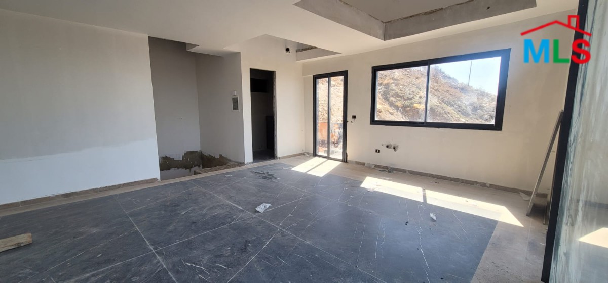 Duplex Luxurious Chalet With Garden For Sale In Fakra Club