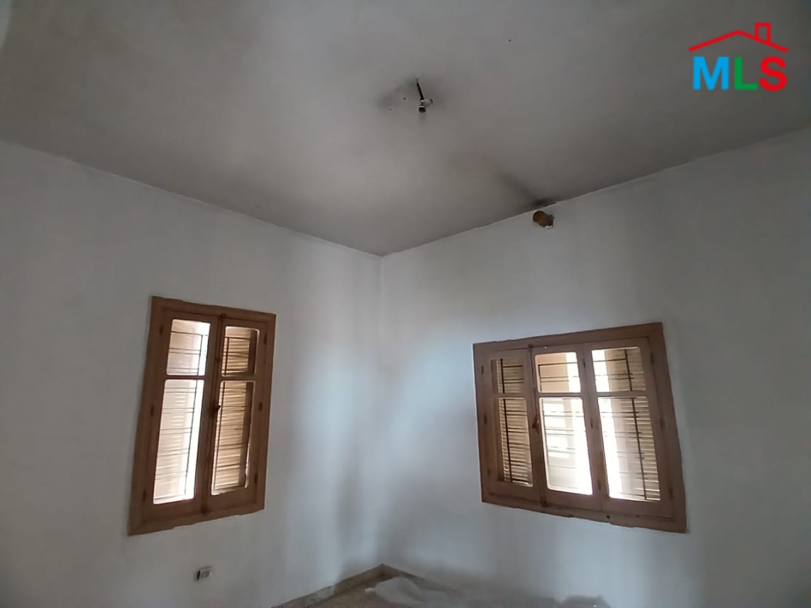 1,088 SQM Old House With Land For Sale in Beit Chabeb