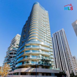 Hot Deal! 2-Bedroom Apartment For Sale in a High-End Tower in Downtown