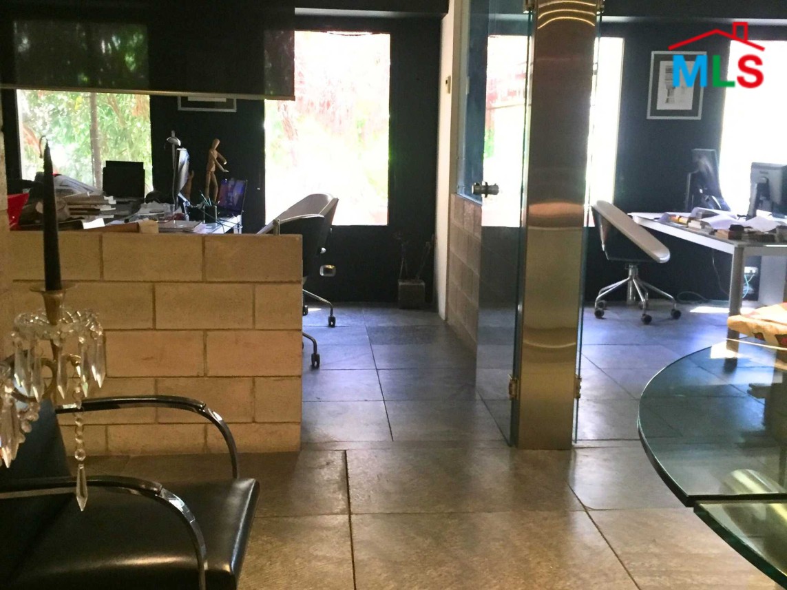 475 SQM Duplex Offices For Sale in Achrafieh, Sassine