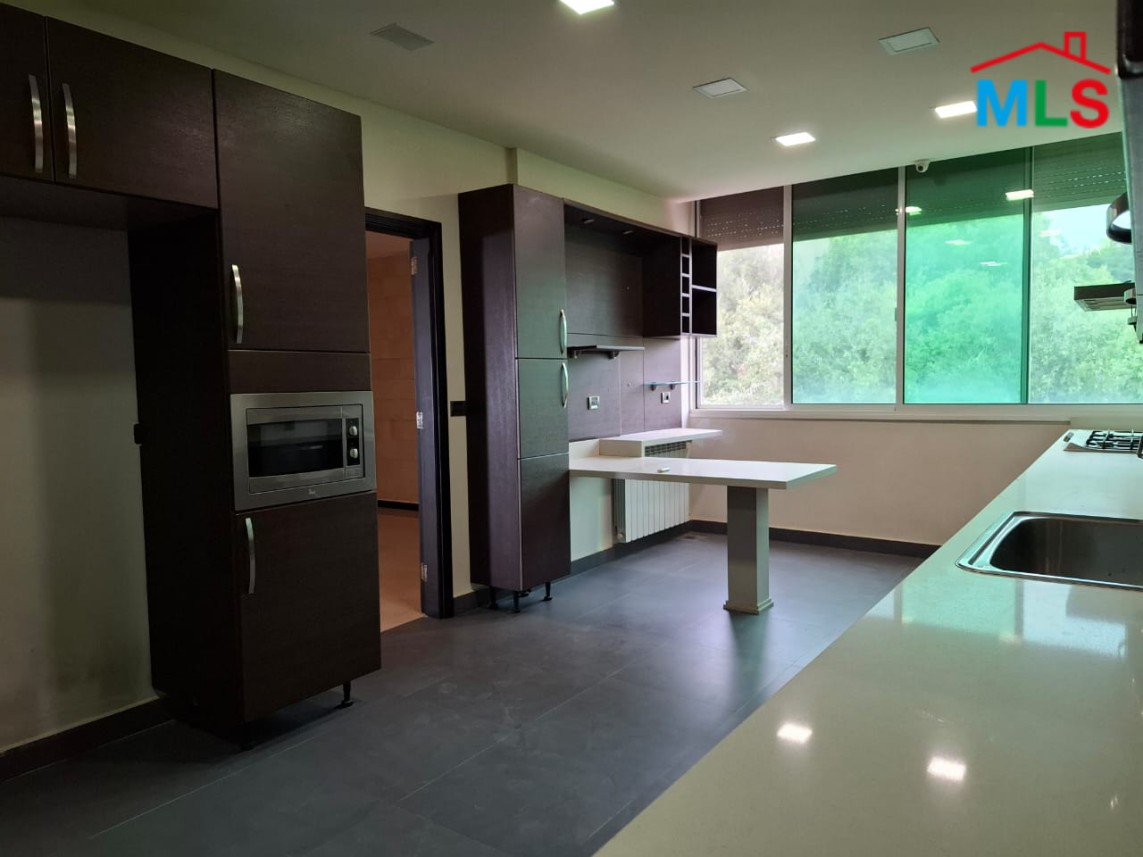 Lovely Duplex With Terrace & Mountain View For Sale in New Shayle