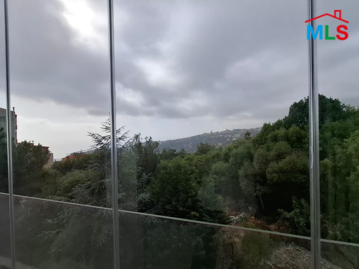Lovely Duplex With Terrace & Mountain View For Sale in New Shayle