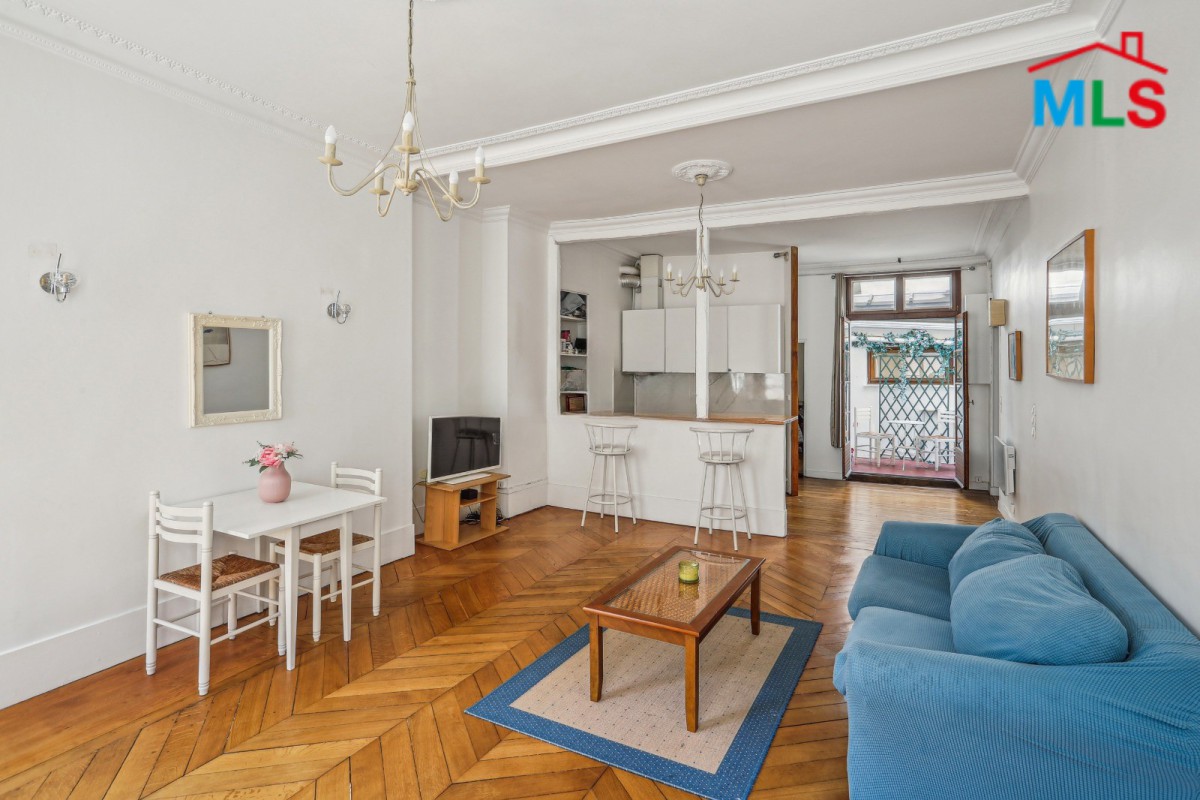 PIED-A-TERRE APARTMENT FOR SALE l ELYSEE / MADELEINE l PARIS 8ème, FRANCE - 58m2
