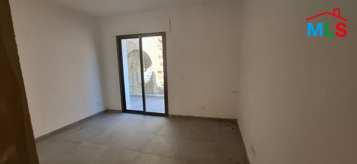 Brand New One Bedroom Apartment For Sale in Broumana
