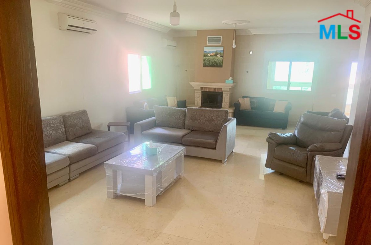 Spacious Apartment For Sale in Aamchit